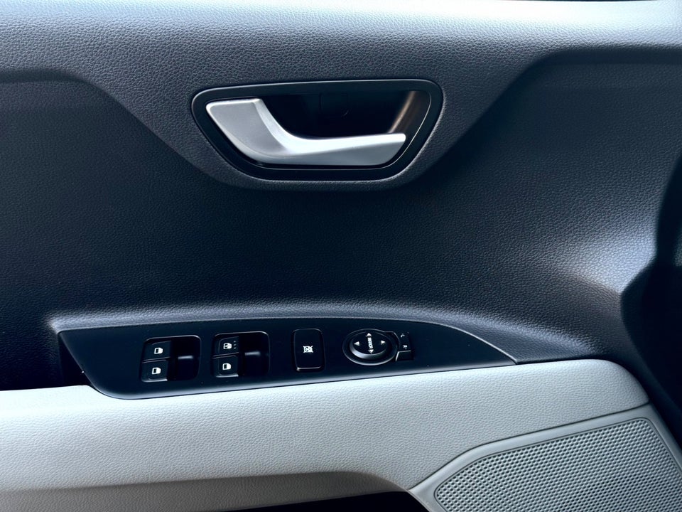 Kia Stonic 1,0 T-GDi Attraction+ 5d