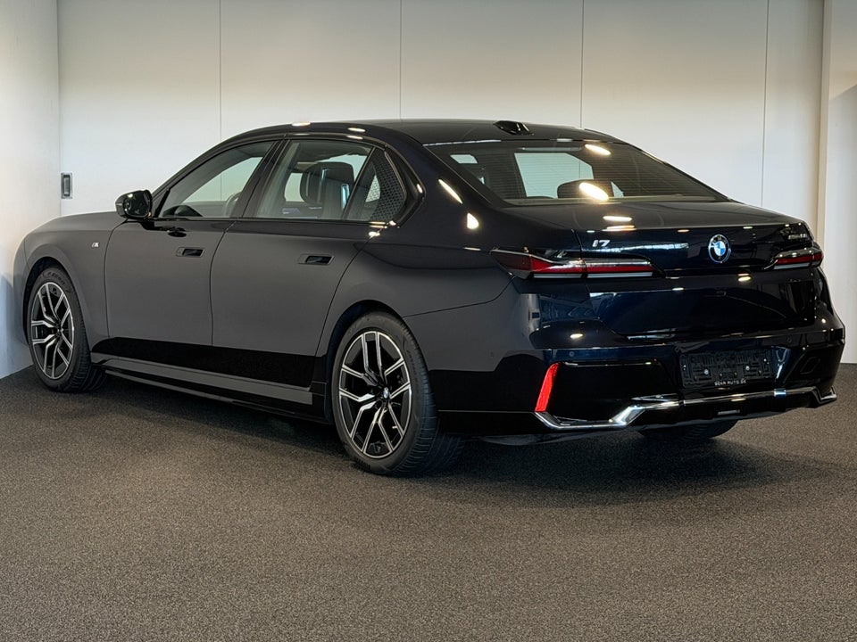 BMW i7 eDrive50 M-Sport 4d