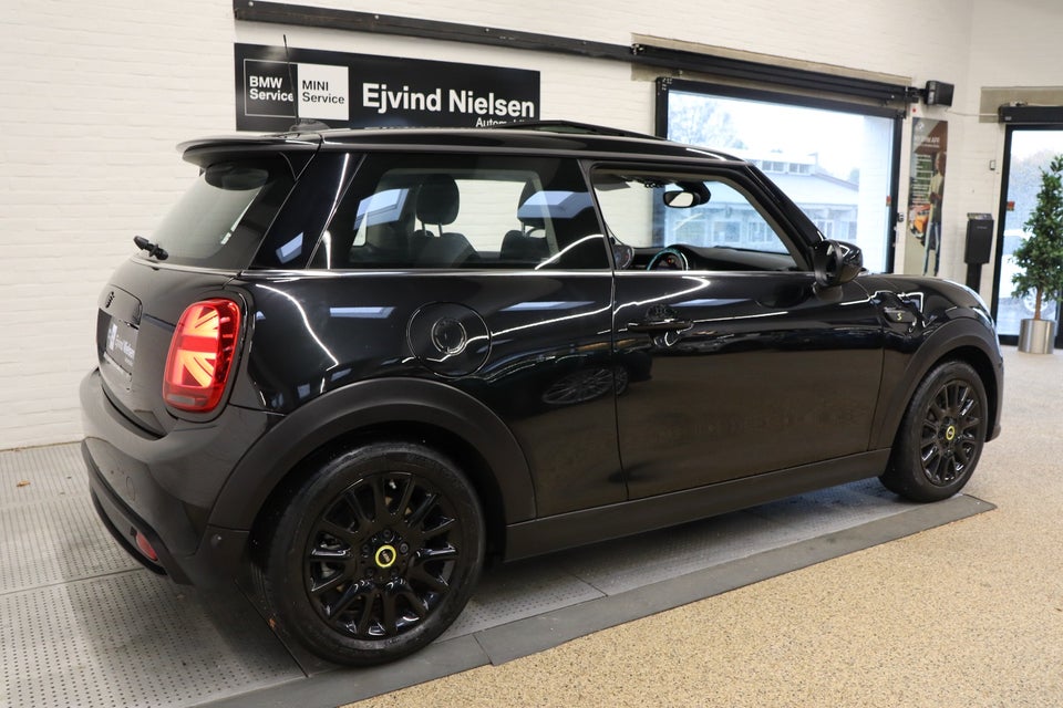 MINI Cooper SE Maximise 3d