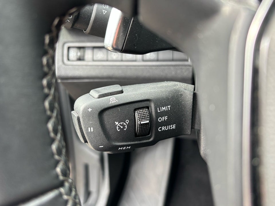 Peugeot 3008 1,6 Hybrid Allure Pack EAT8 5d