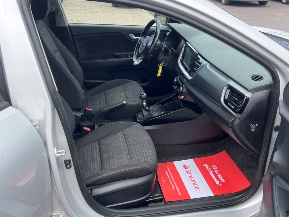 Kia Stonic 1,2 Attraction 5d