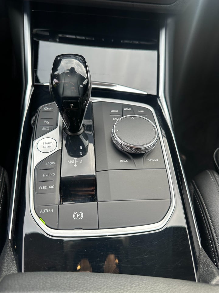 BMW 330e 2,0 Touring Advantage aut. 5d