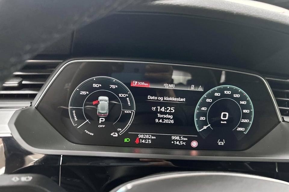 Audi Q8 e-tron 55 S-line quattro 5d