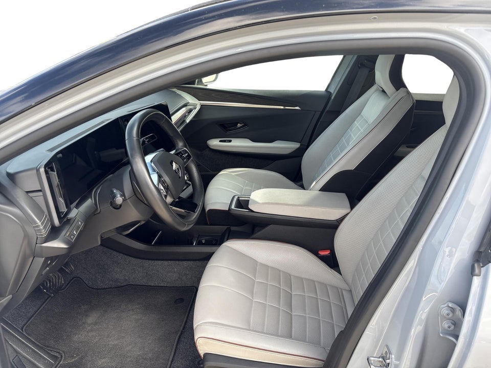 Renault Megane E-Tech 60 Techno 5d