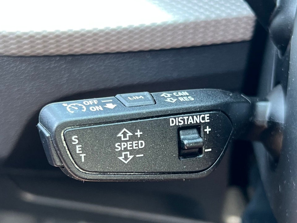 Audi Q2 35 TFSi Prestige S-tr. 5d