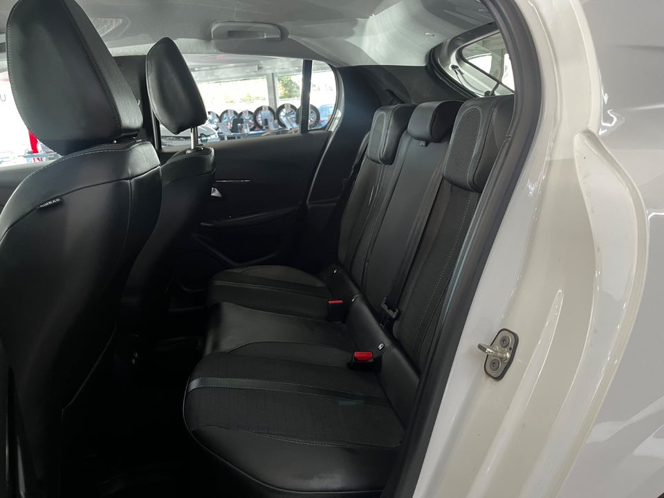 Peugeot 208 1,2 PureTech 100 Allure 5d