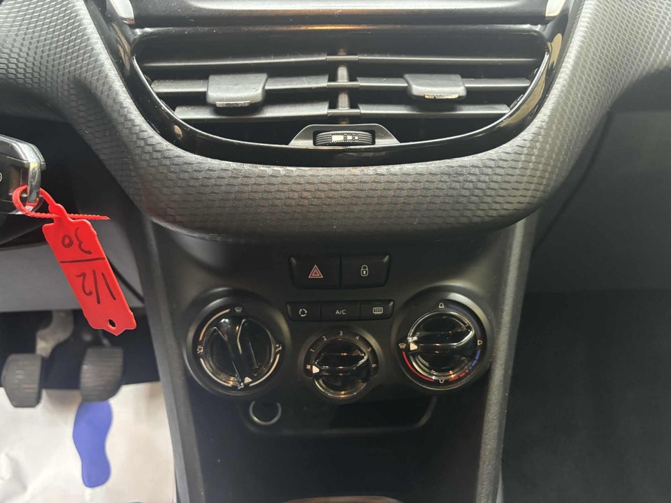 Peugeot 2008 1,2 VTi 82 Active 5d