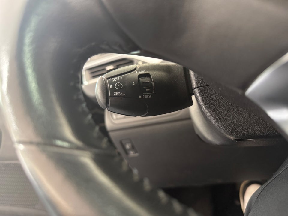 Peugeot 2008 1,6 e-HDi 92 Active Sky ESG 5d