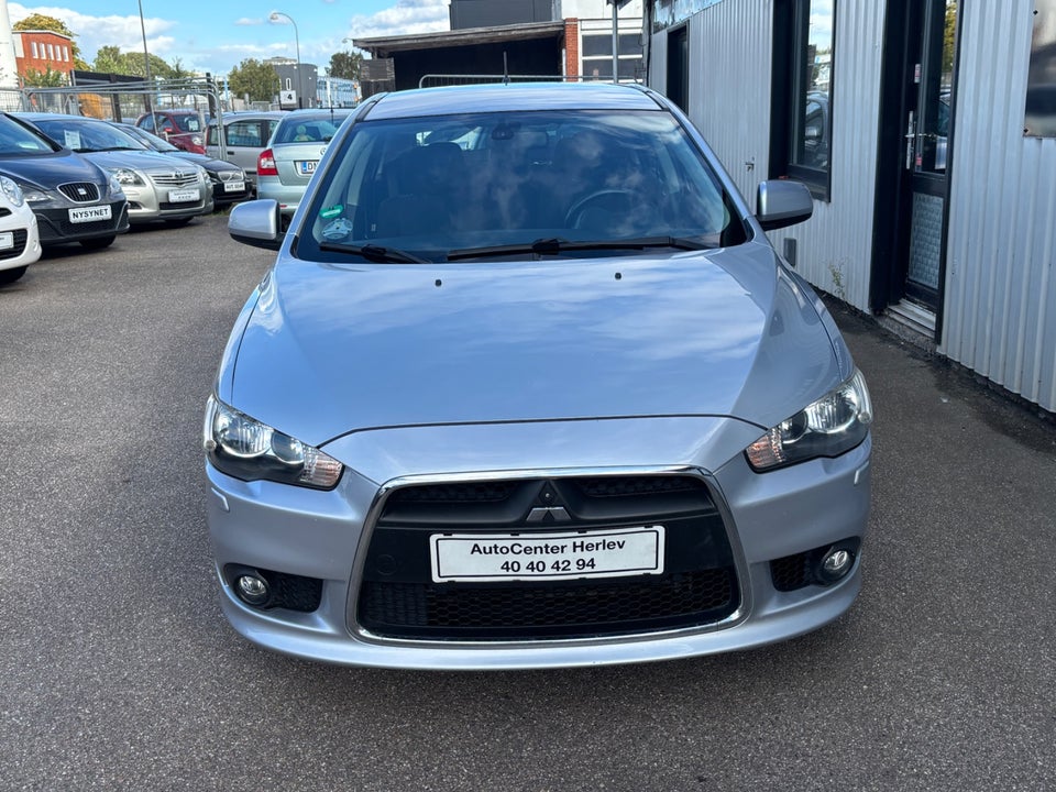 Mitsubishi Lancer 1,5 Invite SportBack 5d