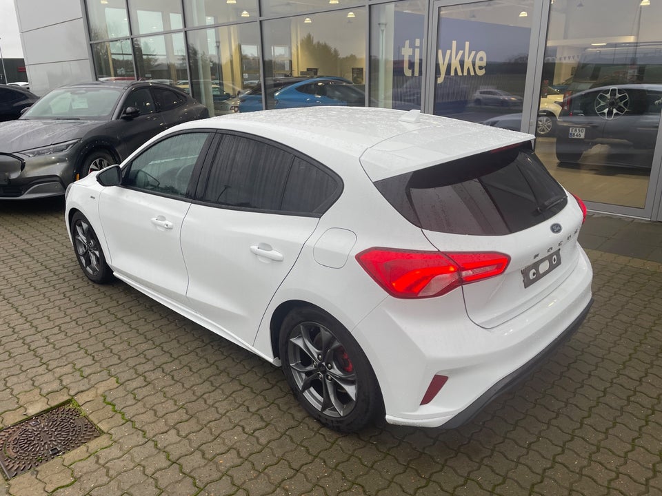 Ford Focus 1,0 EcoBoost ST-Line 5d