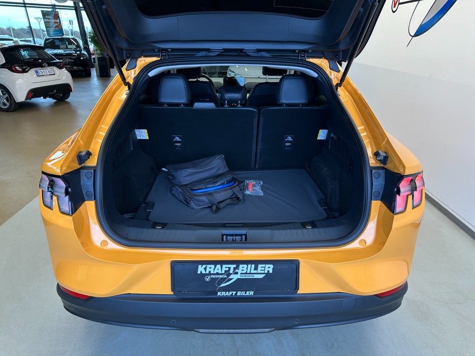 Ford Mustang Mach-E 98 Extended Range 5d