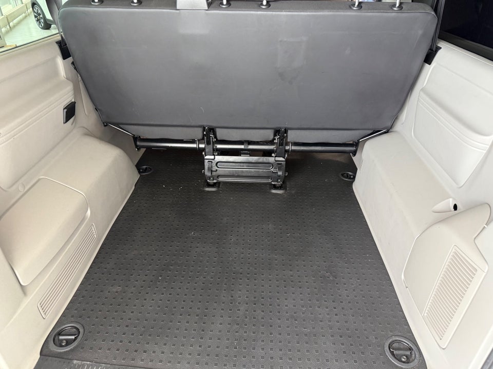 VW Caravelle 2,0 TDi 102 Comfortline lang