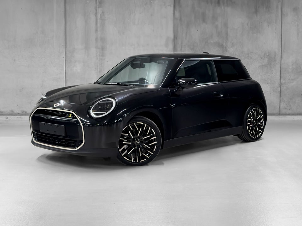 MINI Cooper SE Favoured Trim M 3d