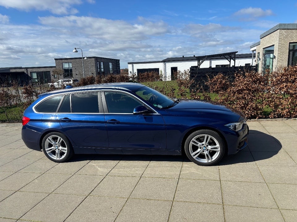 BMW 320d 2,0 Touring Advantage aut. 5d