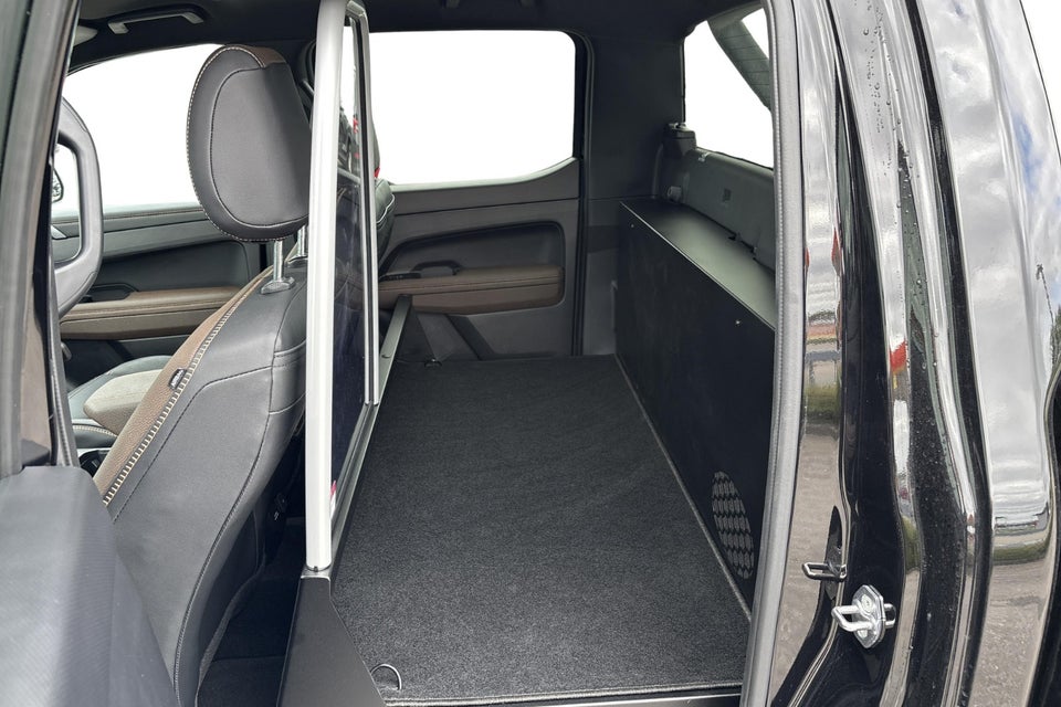 VW Amarok 3,0 TDi 240 Pan Americana aut. 4Motion 4d