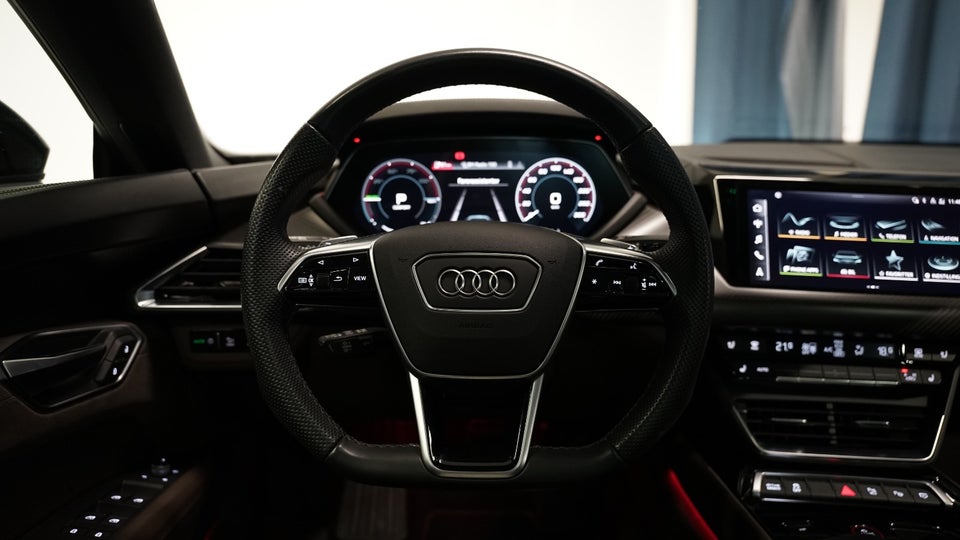 Audi e-tron GT quattro 4d