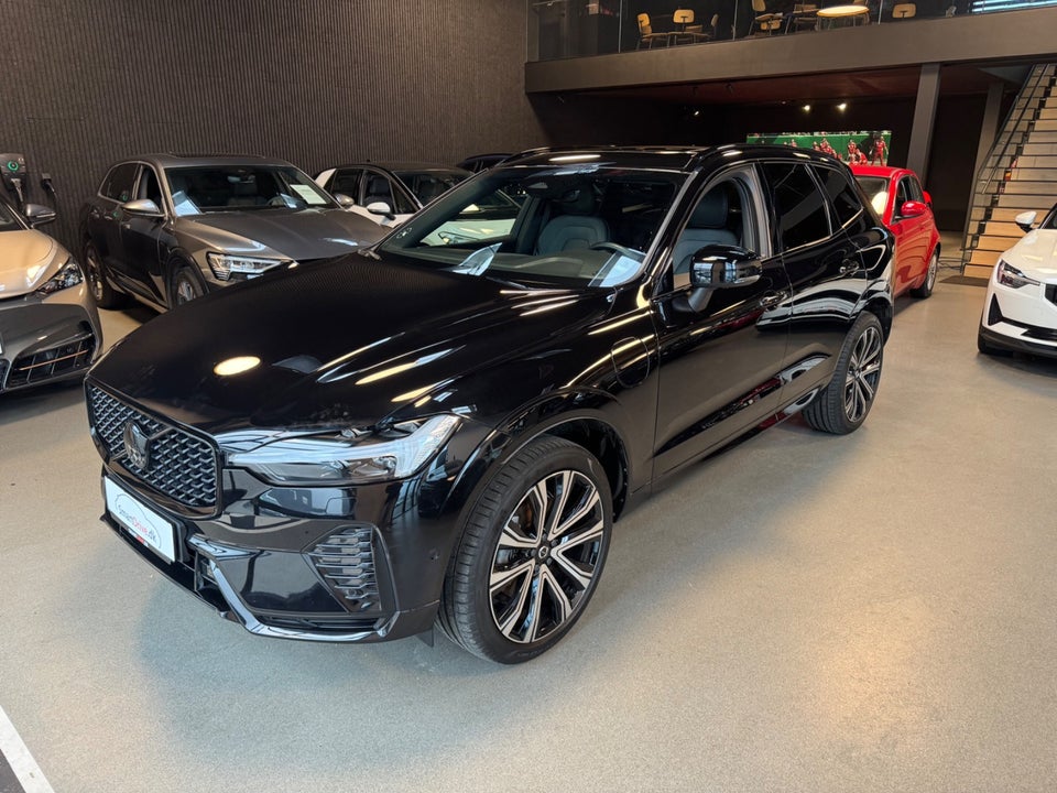 Volvo XC60 2,0 T8 ReCharge R-Design aut. AWD 5d