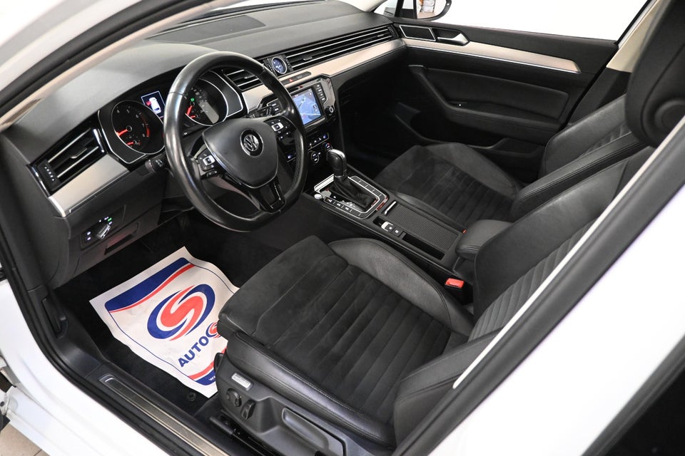 VW Passat 2,0 TSi 220 Highline Variant DSG 5d