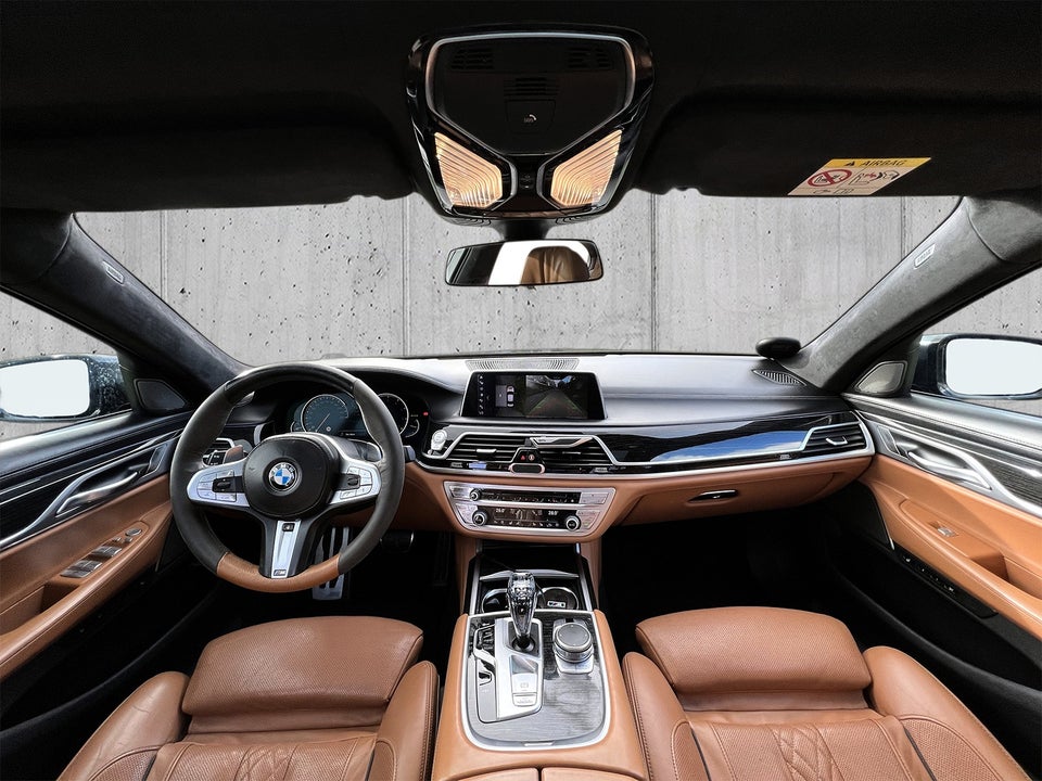 BMW 740i 3,0 M-Sport aut. 4d