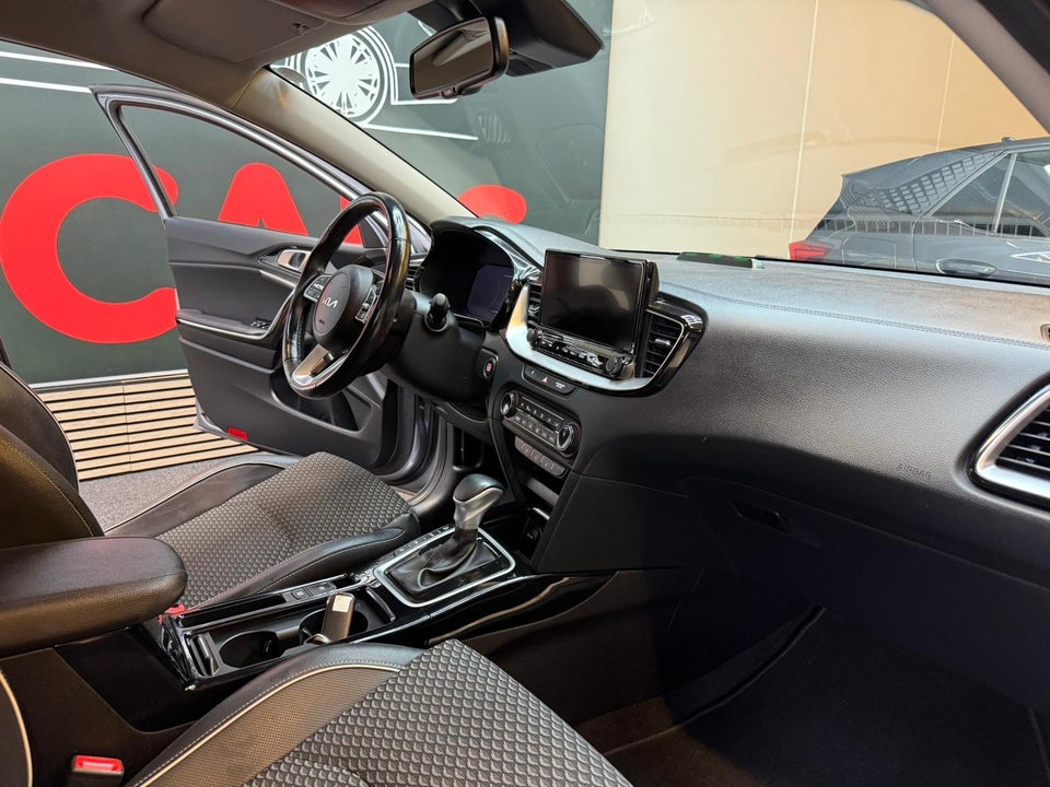 Kia Ceed 1,6 PHEV Upgrade Premium SW DCT 5d