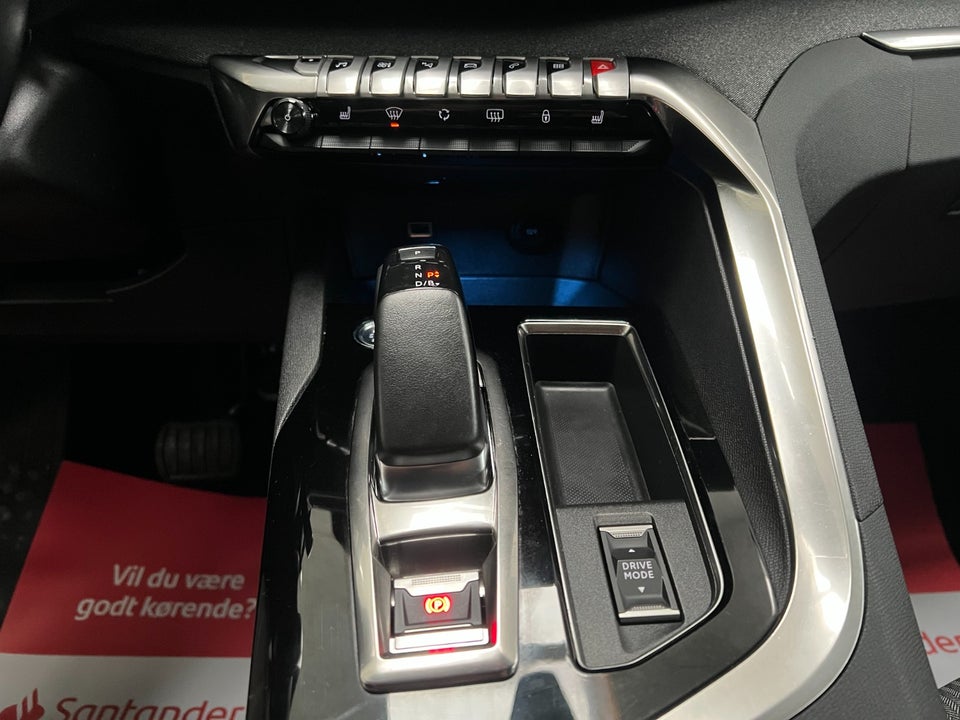 Peugeot 3008 1,6 Hybrid Allure Pack Limited EAT8 5d