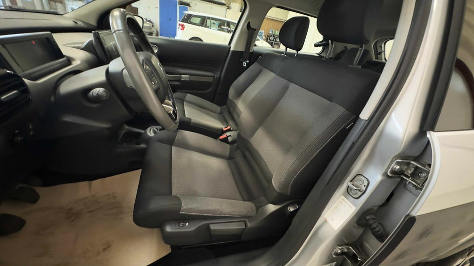 Citroën C4 Cactus 1,2 PureTech 110 Feel 5d