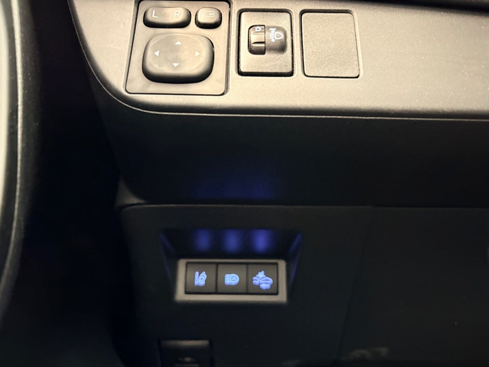 Toyota Yaris 1,5 Hybrid H3 Limited e-CVT 5d