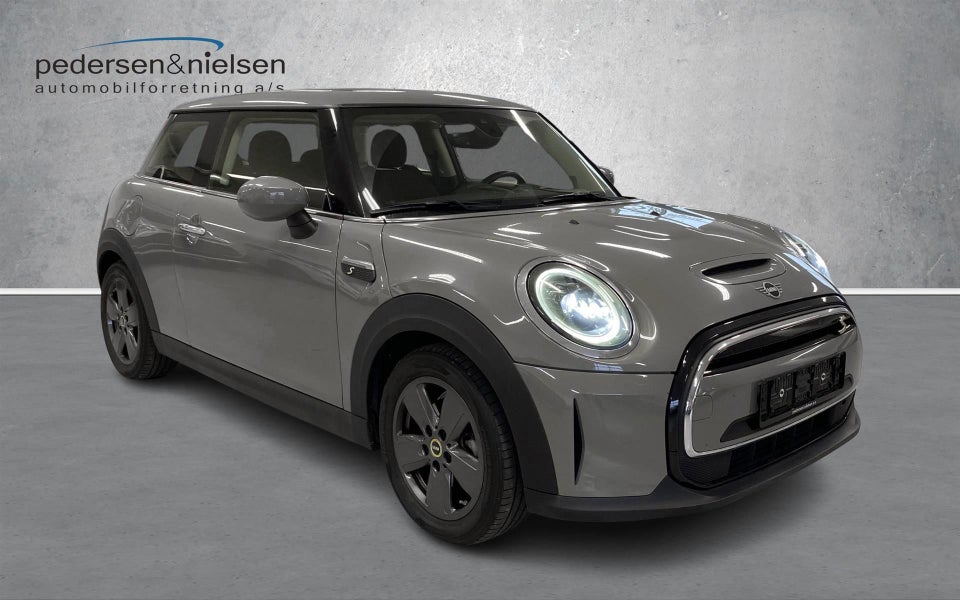 MINI Cooper SE Essential 3d