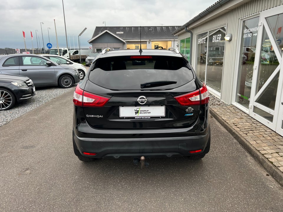 Nissan Qashqai 1,5 dCi 110 Tekna 5d