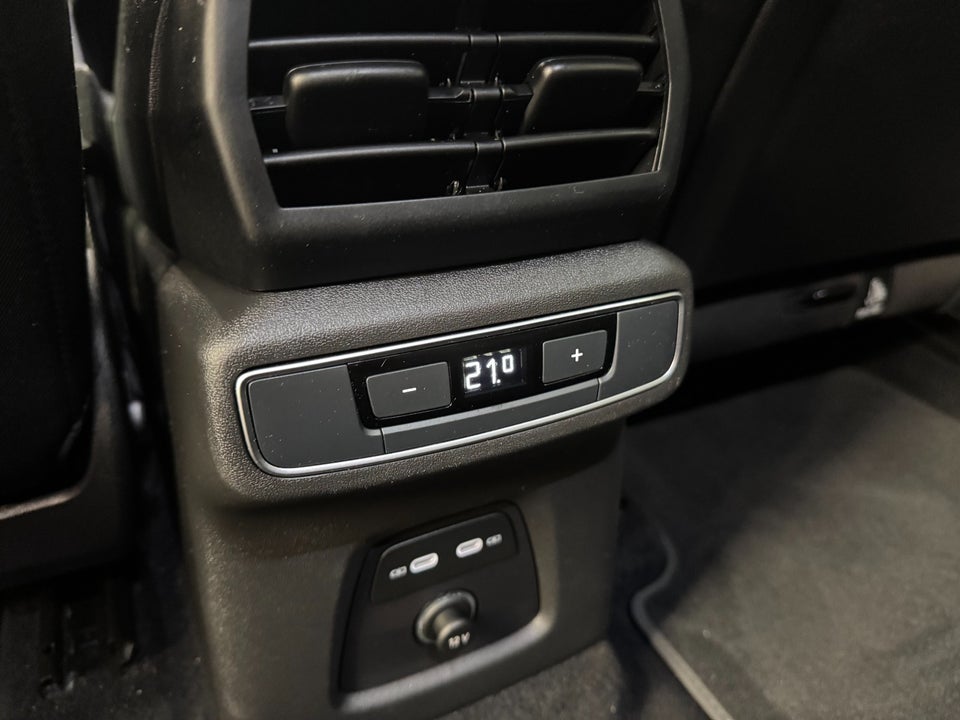 Audi Q4 e-tron 40 Advanced 5d