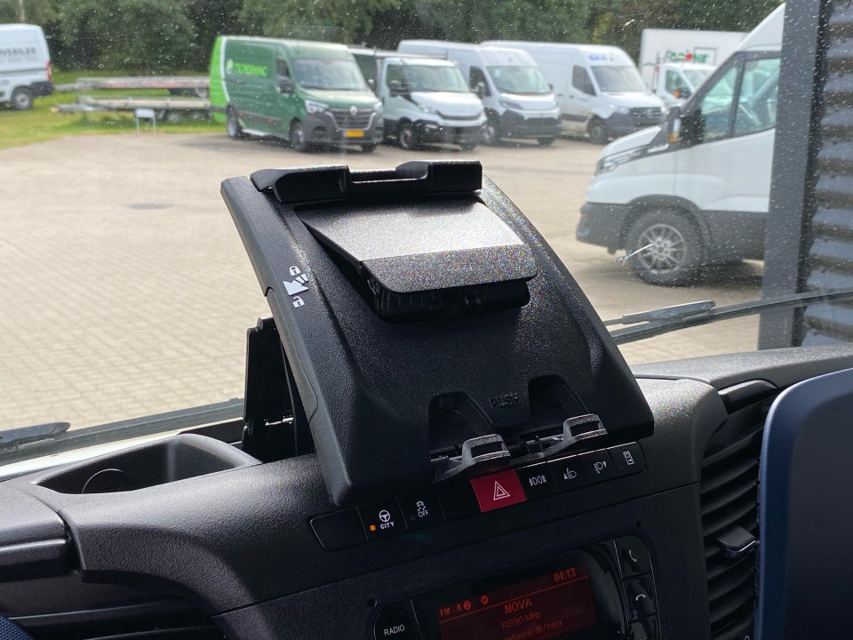 Iveco Daily 3,0 35C18 Alukasse m/lift AG8 2d