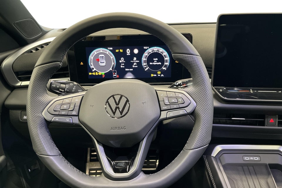 VW T-Roc 1,5 eTSi 150 R-line DSG 5d