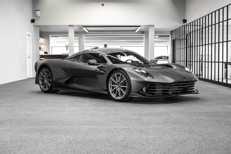 Aston Martin Valhalla 4,0  2d