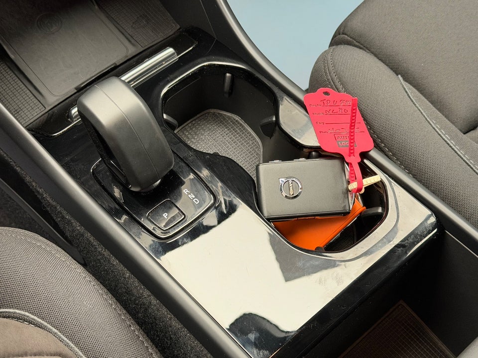 Volvo XC40 P6 ReCharge Core 5d