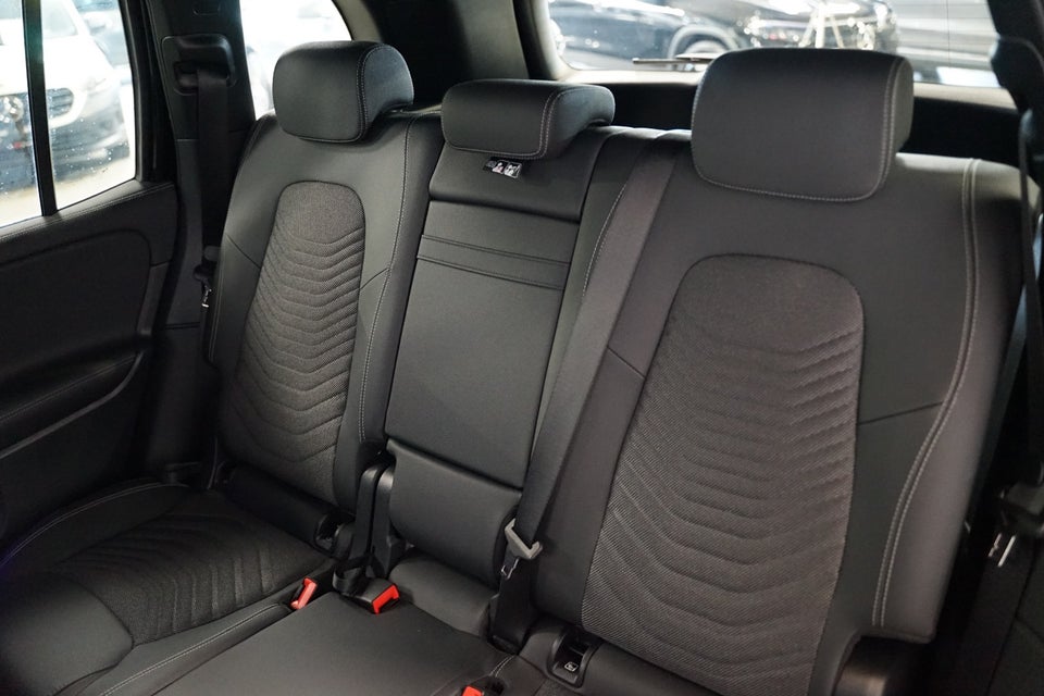 Mercedes EQB300 Progressive 4Matic 5d