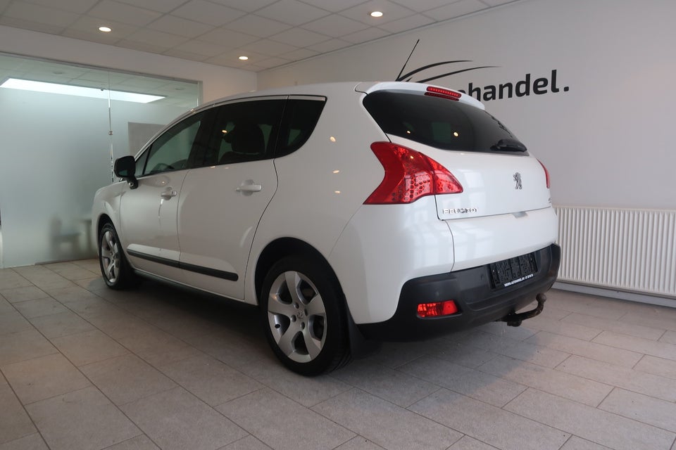 Peugeot 3008 2,0 HDi 150 Active 5d