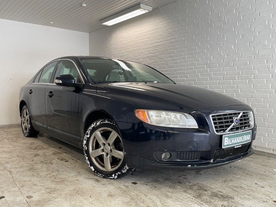 Volvo S80 2,5 T Momentum aut. 4d