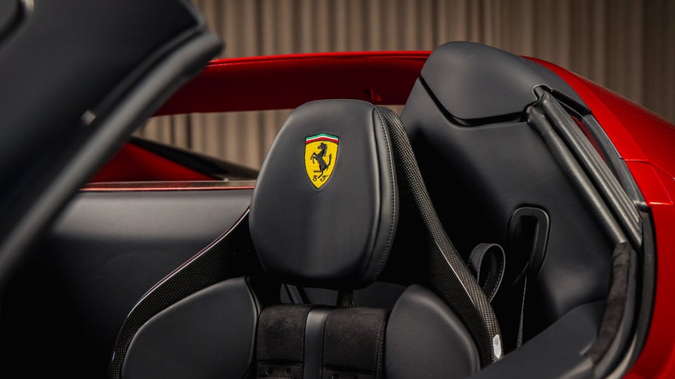 Ferrari 296 GTS 2,9 DCT 2d