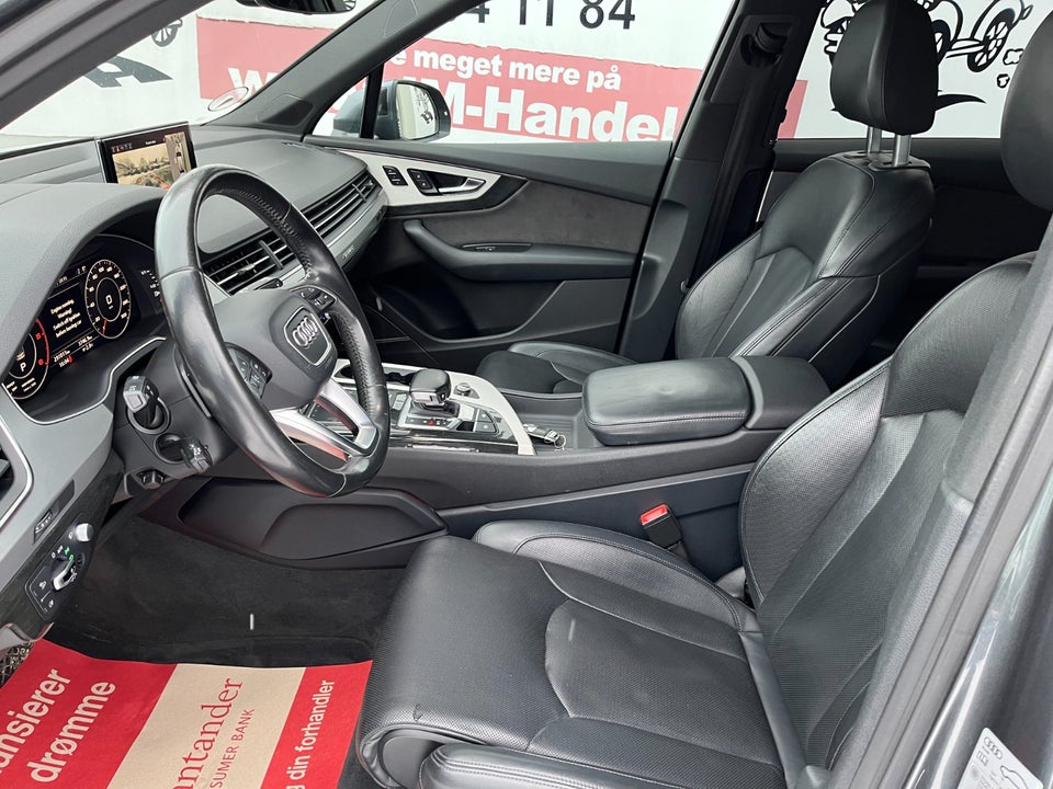 Audi Q7 3,0 TDi 272 S-line quattro Tiptr. 5d