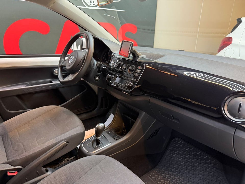 VW Up! 1,0 75 Move Up! ASG 5d