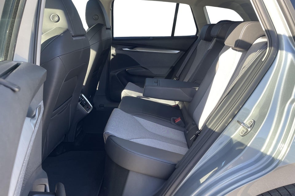 Skoda Enyaq 85 iV Loft 5d