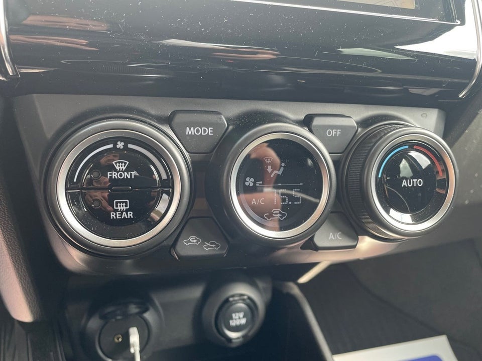 Suzuki Swift 1,2 mHybrid Exclusive CVT 5d