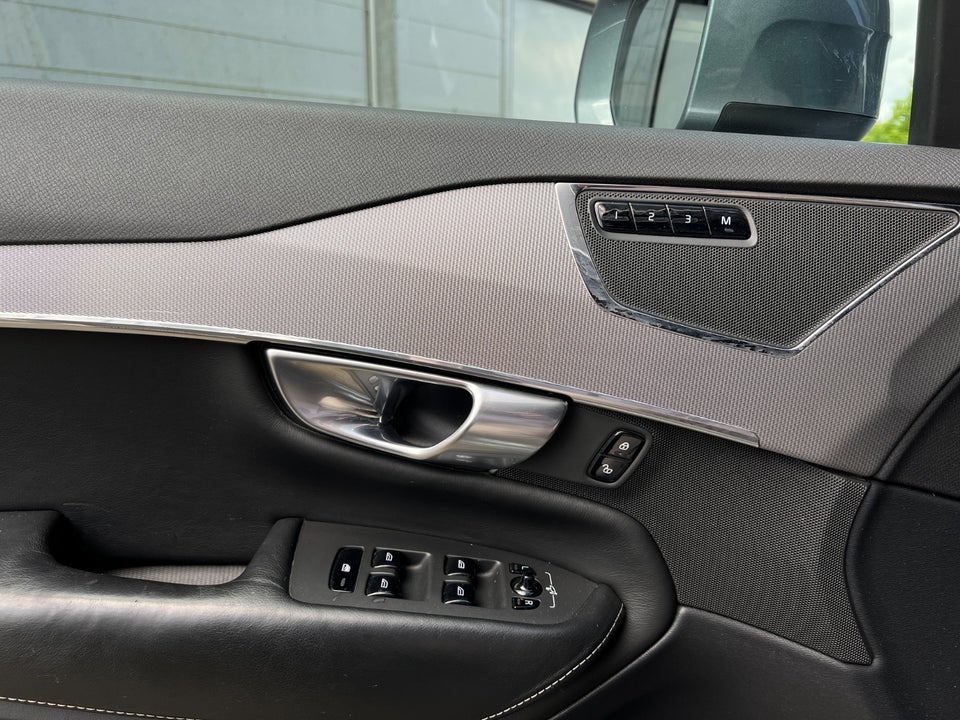 Volvo XC90 2,0 T8 407 Inscription aut. AWD 7prs 5d