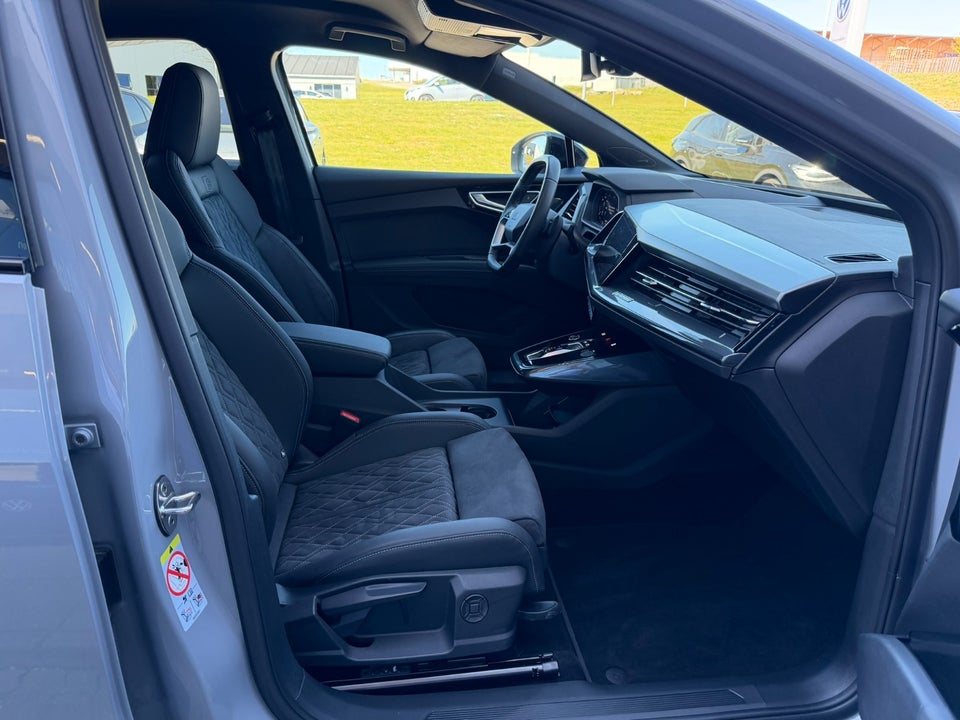 Audi Q4 e-tron 45 S-line Sportback quattro 5d