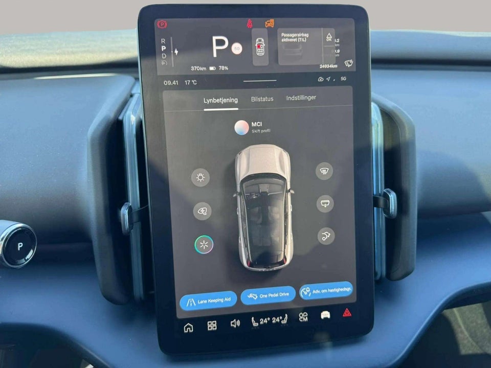 Volvo EX30 Extended Range Ultra 5d