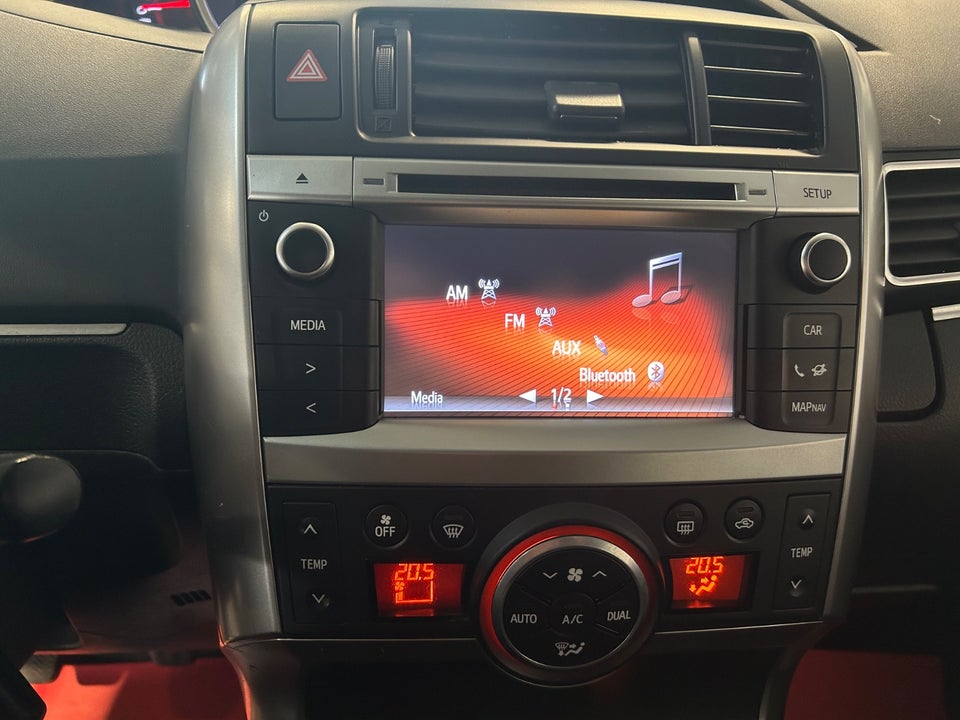Toyota Verso 1,8 VVT-i T2 Touch 7prs 5d