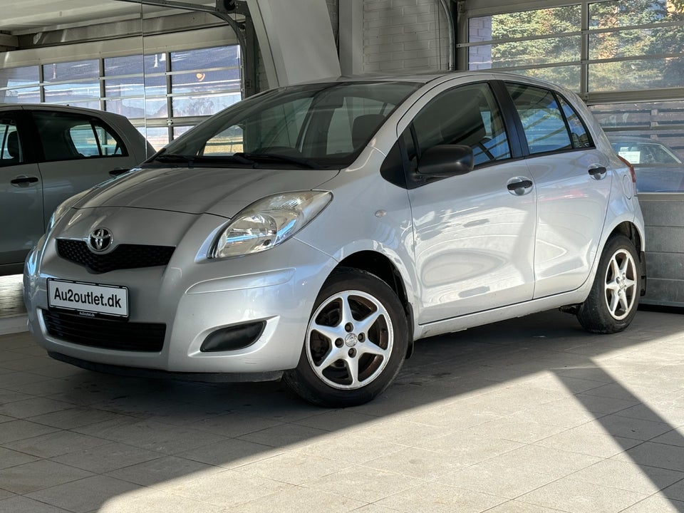 Toyota Yaris 1,0 VVT-i T2 5d