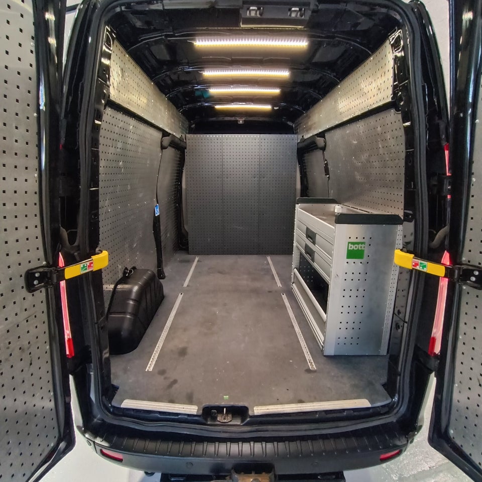 Ford Transit Custom 320 L2 2,0 TDCi 170 Trend aut.