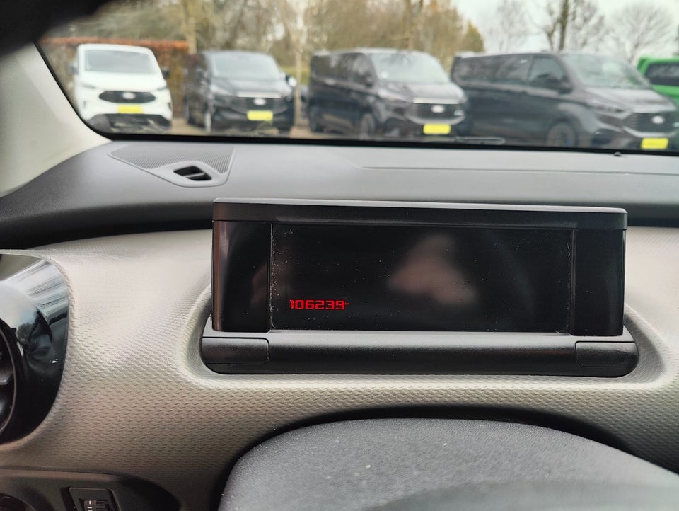 Citroën C4 Cactus 1,6 BlueHDi 100 Feel Van 5d