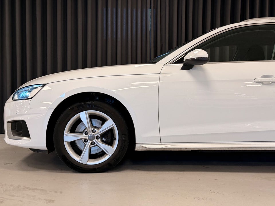 Audi A4 40 TFSi Advanced Avant S-tr. 5d
